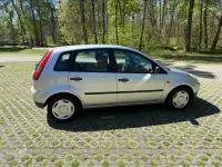 Gebraucht Ford Fiesta 80 PS (58 kW) 2004 Silber Kleinwagen