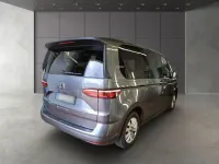 Gebraucht VW Multivan Basis 150 PS (110 kW) 2022 Indiumgrau metallic Van / Kleinbus