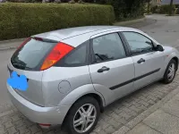 Second-hand Ford Focus 100 CP (73 kW) 2002 Argintiu Hatchback