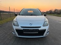Gebraucht Renault Clio GrandTour Night&Day 101 PS (74 kW) 2010 Silber Kombi