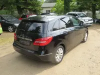 Gebraucht Mercedes B200 156 PS (114 kW) 2012 Schwarz Kleinwagen
