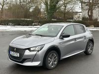 Gebraucht Peugeot 208 Allure 100 kW (136 PS) 2023 Grau Kleinwagen