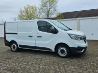 Gebraucht Renault Trafic 131 PS (96 kW) 2022 Weiß Van / Kleinbus