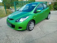 Gebraucht Mazda 2 75 PS (55 kW) 2009 Grün Kleinwagen
