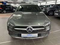 Gebraucht Mercedes CLA200 Shooting Brake Progressive 150 PS (110 kW) 2023 Mountaingrau Kombi