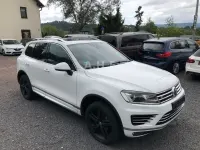 Gebraucht VW Touareg R-line 262 PS (192 kW) 2017 Weiß SUV