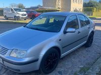 Second-hand VW Bora Edition 105 CP (77 kW) 2000 Argintiu Berlinǎ