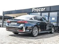 Gebraucht BMW 520 Sport Line 197 PS (144 kW) 2024 Schwarz Limousine