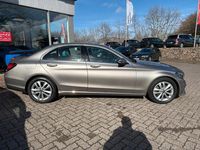 Gebraucht Mercedes C180 156 PS (114 kW) 2018 Silber Limousine