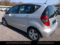 Gebraucht Mercedes A180 Avantgarde 116 PS (85 kW) 2010 Silber Kleinwagen