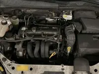 Gebraucht Ford Focus Ghia 101 PS (74 kW) 2000 Silber Limousine
