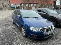 Second-hand VW Passat 105 CP (77 kW) 2007 Albastru Berlinǎ