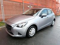 Gebraucht Mazda 2 Center-Line 105 PS (77 kW) 2016 Silber Limousine