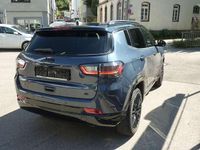 Gebraucht Jeep Compass 131 PS (96 kW) 2023 Blue shade / dach schwarz SUV