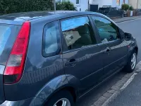 Gebraucht Ford Fiesta 60 PS (44 kW) 2003 Grau Kleinwagen