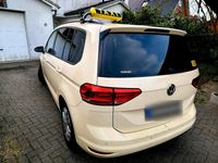 Gebraucht VW Touran 115 PS (84 kW) 2019 Beige Van / Kleinbus