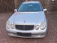 Gebraucht Mercedes E200 Avantgarde 163 PS (119 kW) 2005 Silber Kombi