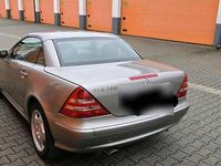 Second-hand Mercedes SLK200 163 CP (119 kW) 2003 Auriu Cabrio