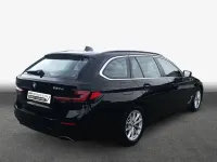 Gebraucht BMW 530 Sport Line 286 PS (210 kW) 2023 Schwarz uni Kombi