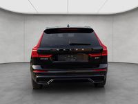 Gebraucht Volvo XC60 Plus 250 PS (183 kW) 2024 Schwarz SUV