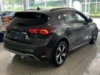 Gebraucht Ford Focus Active X 125 PS (91 kW) 2022 Grau, metallic Limousine