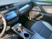 gebraucht Toyota Avensis 1,6-l-D-4D Comfort Touring mit Garantie