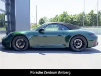 Neu Porsche 992 541 PS (397 kW) 2026 Oakgrünmetallic neo Cabrio