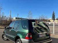 Gebraucht Mercedes ML270 163 PS (119 kW) 2001 Grün SUV