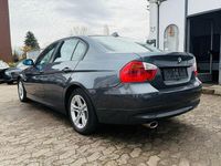 Gebraucht BMW 318 Comfort Edition 129 PS (94 kW) 2006 Grau Limousine