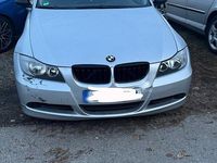 Gebraucht BMW 320 2005 Silber Limousine