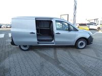 Neu Renault Kangoo Rapid Advance 95 PS (69 kW) 2025 Silber (highlandgrau) Van / Kleinbus