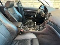 Gebraucht BMW 523 170 PS (125 kW) 1997 Blau Limousine