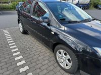 Second-hand Ford Focus 101 CP (74 kW) 2006 Negru Berlinǎ