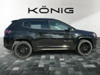 Usado Jeep Compass 131 HP (96 kW) 2023 Preto SUV
