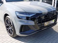 Gebraucht Audi Q8 Competition 286 PS (210 kW) 2022 Nardograu SUV