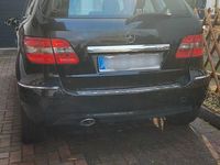 Gebraucht Mercedes B180 109 PS (80 kW) 2010 Schwarz Van / Kleinbus