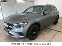 Gebraucht Mercedes GLC220 Advanced 197 PS (144 kW) 2023 Selenitgrau (metallic) SUV