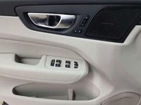 Gebraucht Volvo XC60 Plus 197 PS (144 kW) 2023 Schwarz SUV