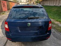 Używany Skoda Superb 160 KM (117 kW) 2012 Niebieski Kombi