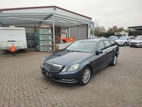 Gebraucht Mercedes E250 204 PS (150 kW) 2011 Grau Kombi
