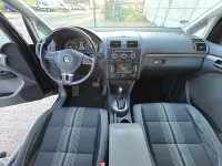 Używany VW Touran Match 140 KM (102 kW) 2012 Czarny Minivan