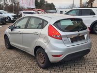 Gebraucht Ford Fiesta Trend 69 PS (50 kW) 2011 Silber Kleinwagen