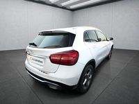 Gebraucht Mercedes GLA200 156 PS (114 kW) 2019 Weiß SUV