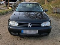 Gebraucht VW Golf IV 105 PS (77 kW) 2001 Schwarz Kleinwagen