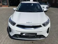 Gebraucht Kia Stonic Vision 84 PS (61 kW) 2023 Weiß SUV