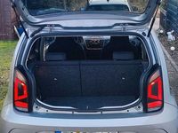 Gebraucht VW up! Sound 90 PS (66 kW) 2018 Grau Kleinwagen
