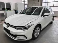 Gebraucht VW Golf VIII Life 131 PS (96 kW) 2023 Weiß Limousine