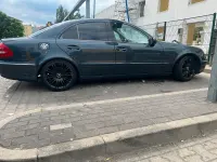 Gebraucht Mercedes E280 190 PS (139 kW) 2005 Andere farben Limousine