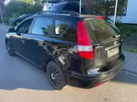 Gebraucht Hyundai i30 Edition 90 PS (66 kW) 2012 Phantom black Kombi
