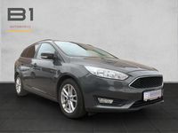 Gebraucht Ford Focus Trend 125 PS (91 kW) 2017 Grau Limousine